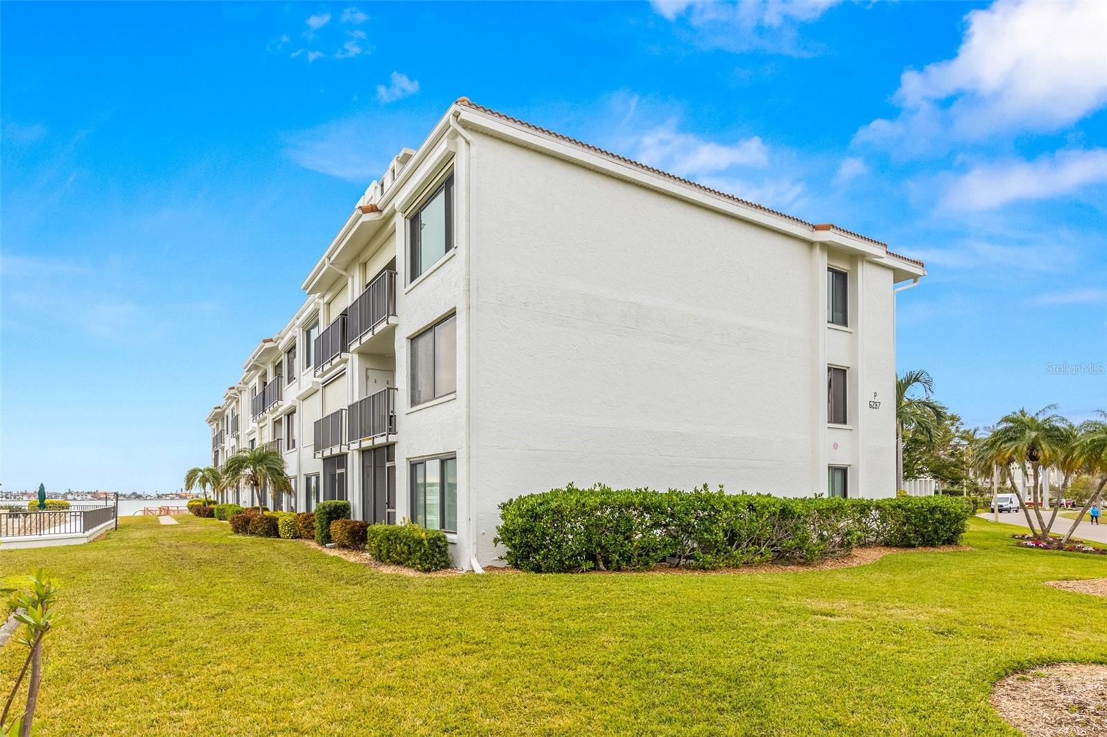 6287 BAHIA DEL MAR CIR ##208