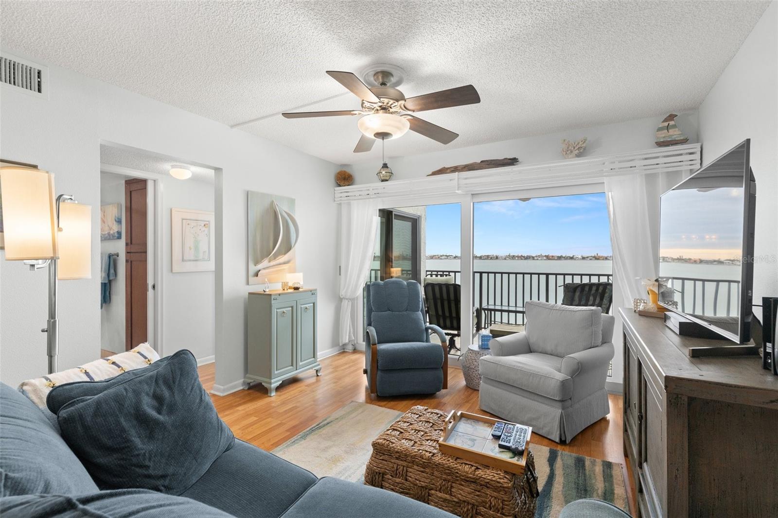 6287 BAHIA DEL MAR CIR ##208