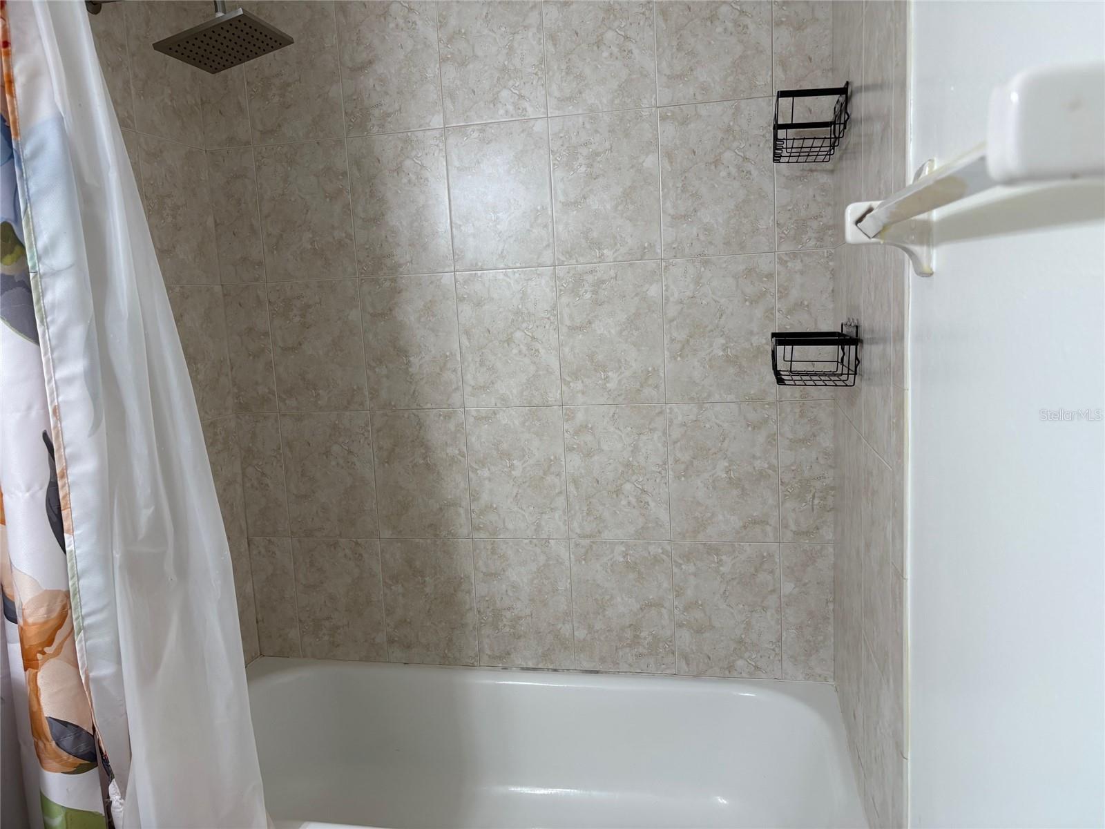 2850 SOMERSET PARK DR #202