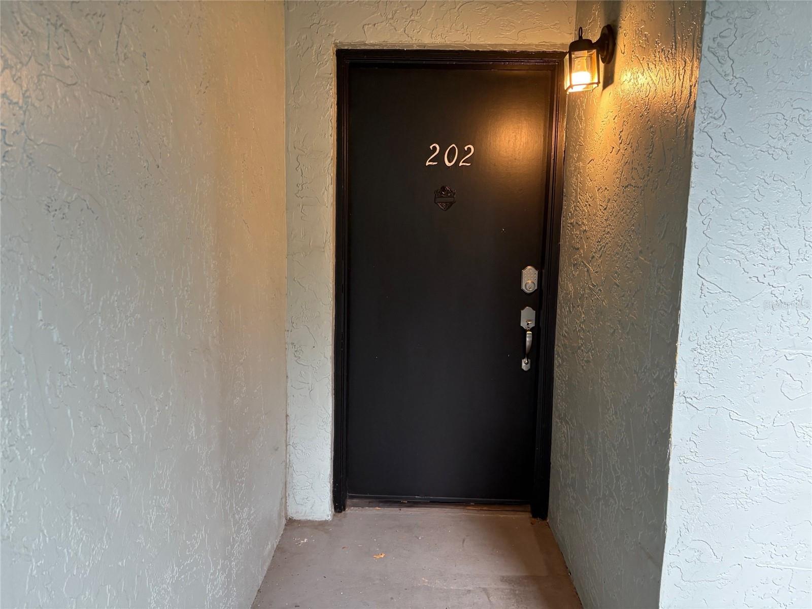 2850 SOMERSET PARK DR #202