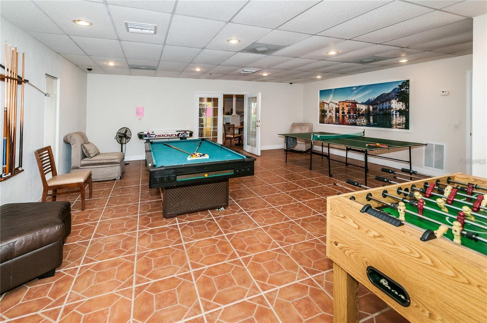 2850 SOMERSET PARK DR #202