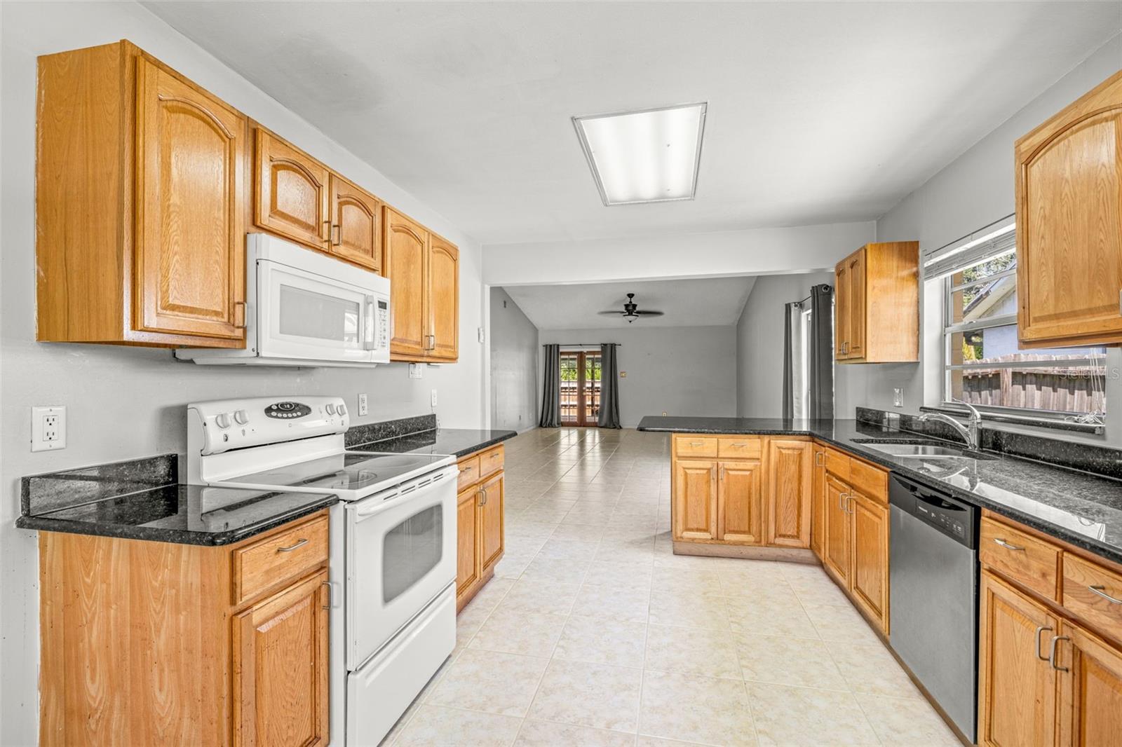 11817 CEDARFIELD DR