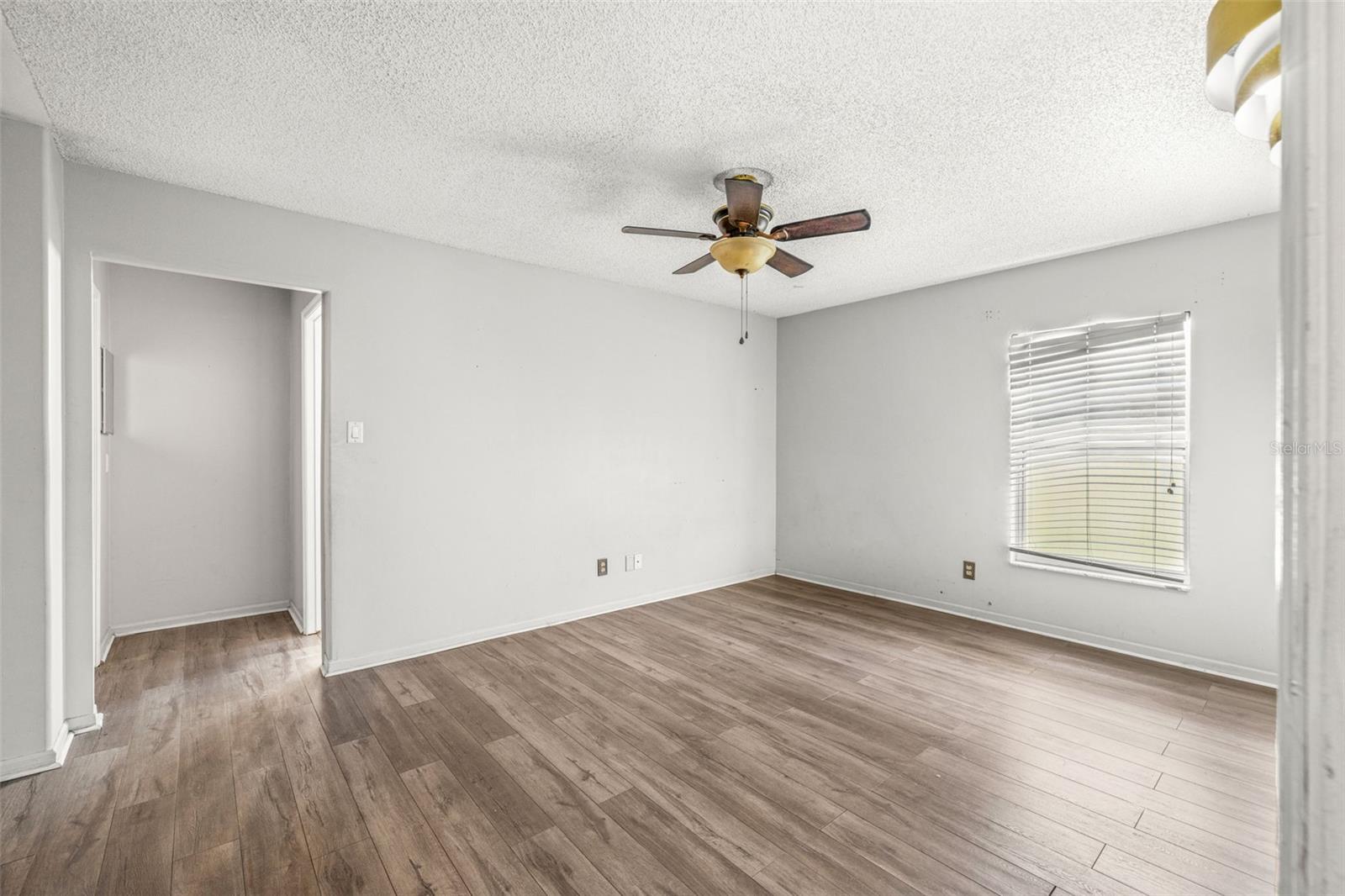 11817 CEDARFIELD DR