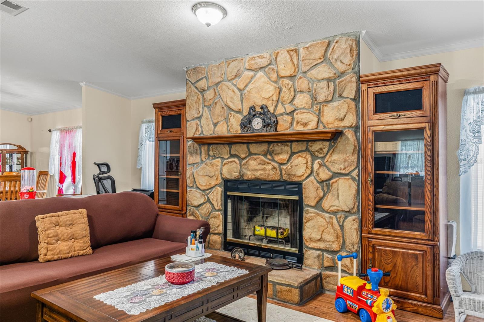 714 BURNING ARROW PL