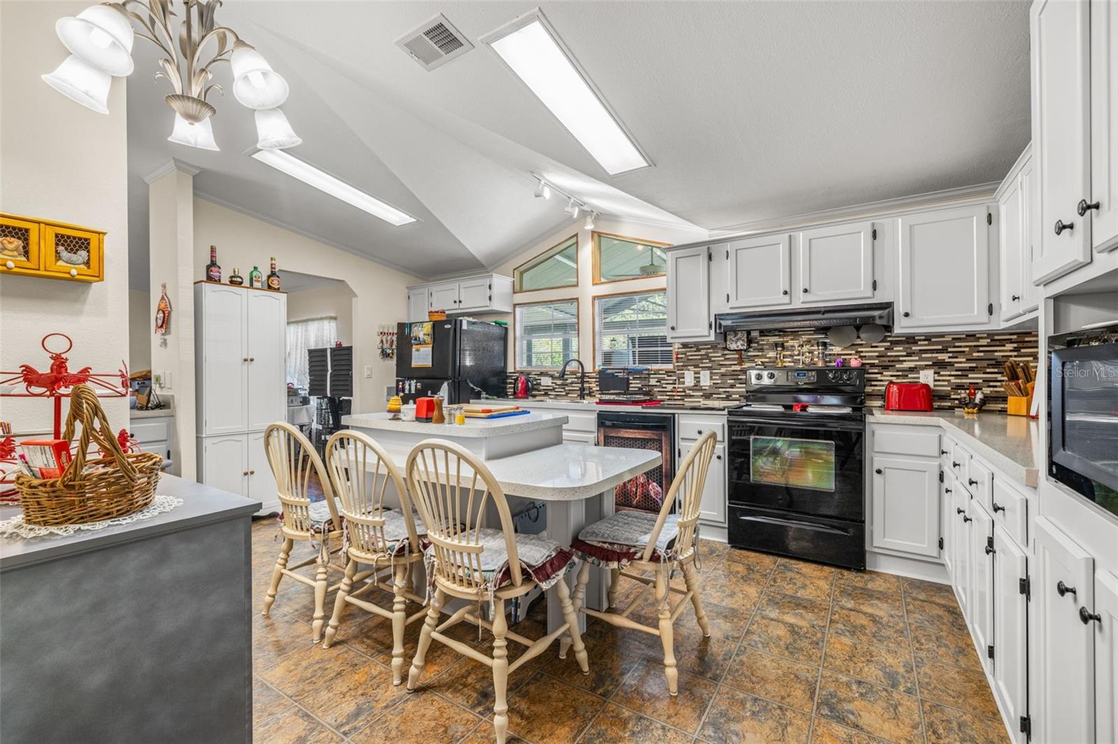 714 BURNING ARROW PL