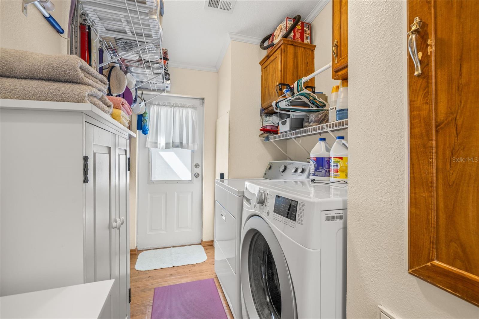 714 BURNING ARROW PL