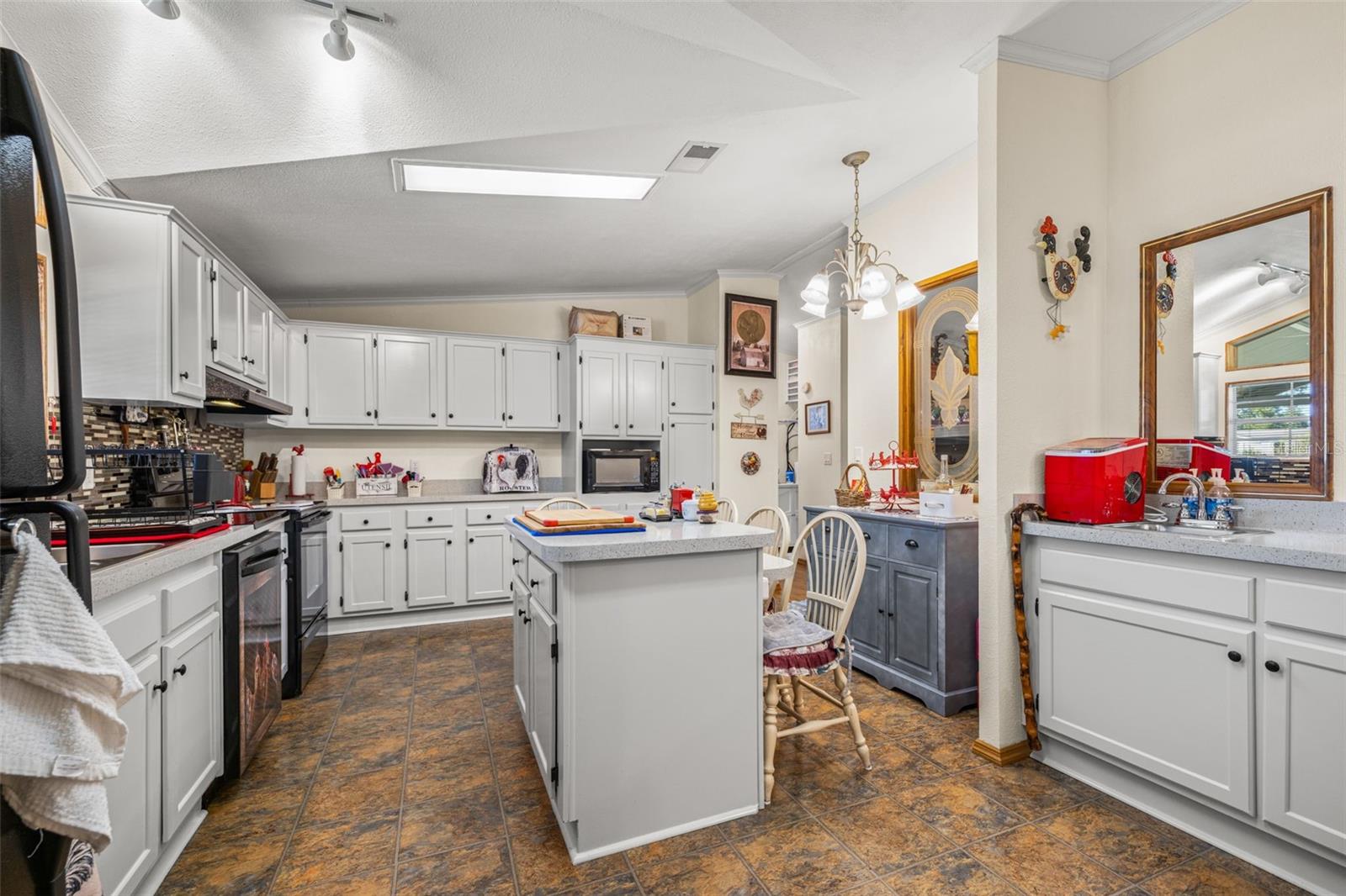 714 BURNING ARROW PL