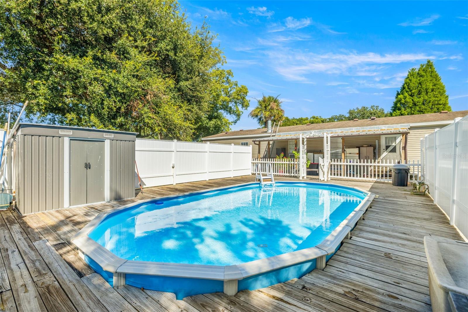 714 BURNING ARROW PL