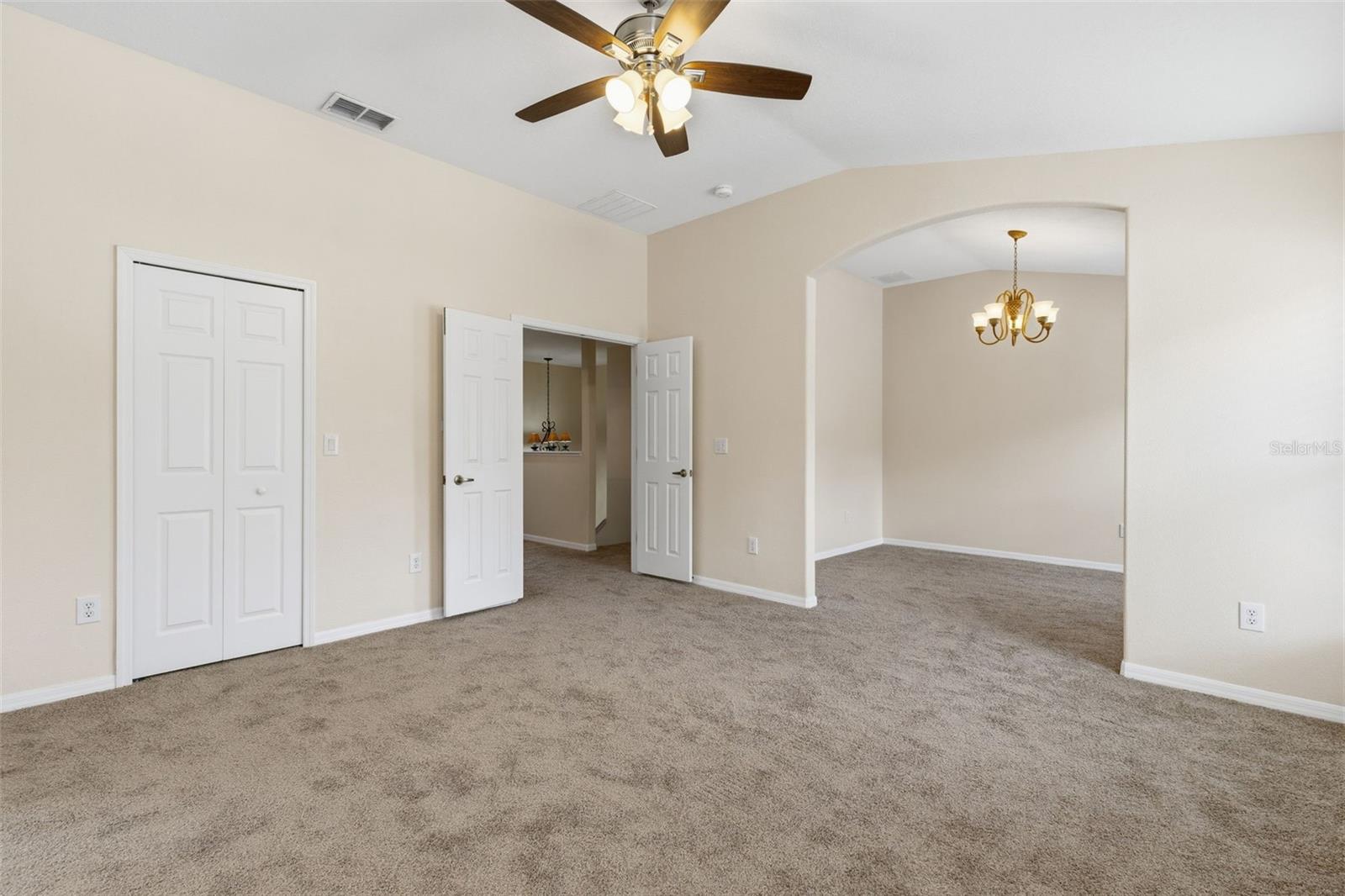 11144 OYSTER BAY CIR