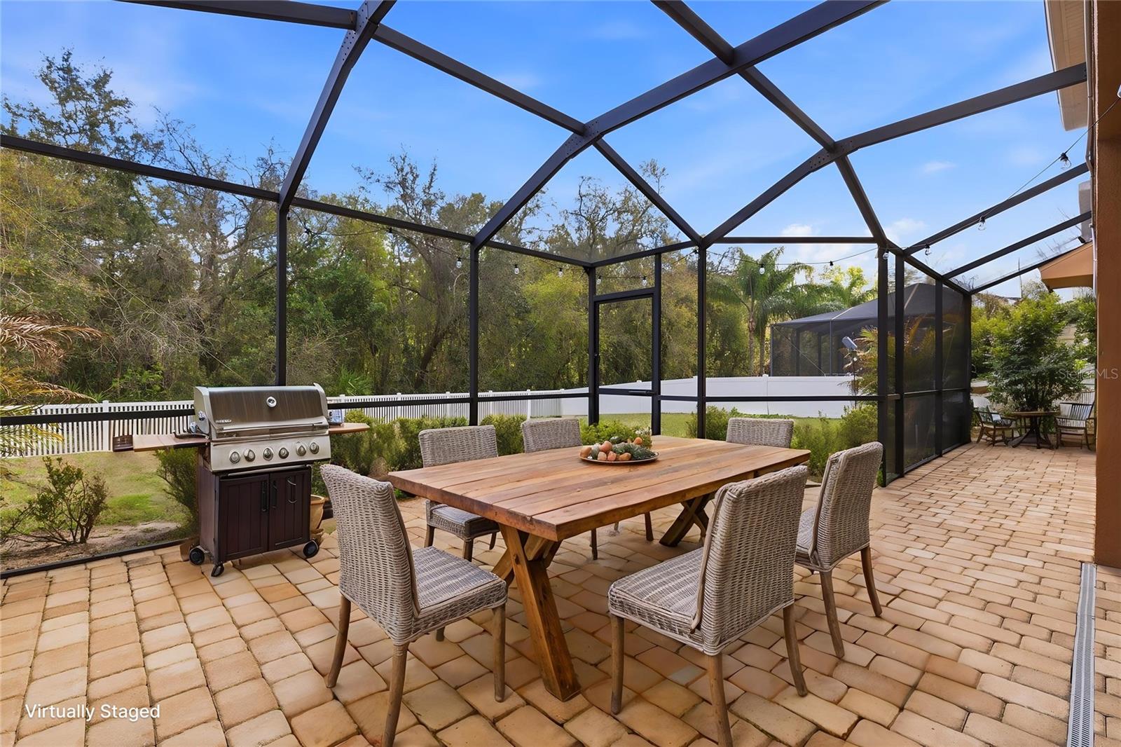 11144 OYSTER BAY CIR