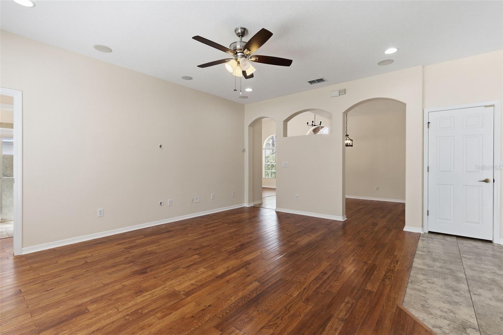 11144 OYSTER BAY CIR