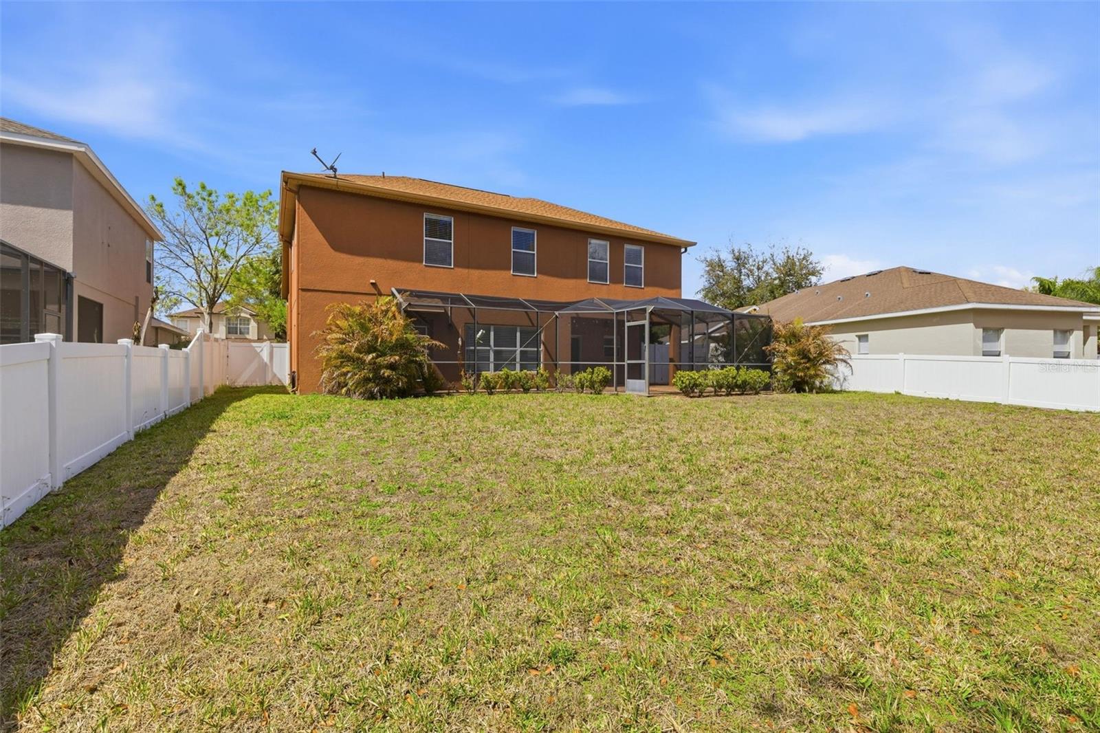 11144 OYSTER BAY CIR