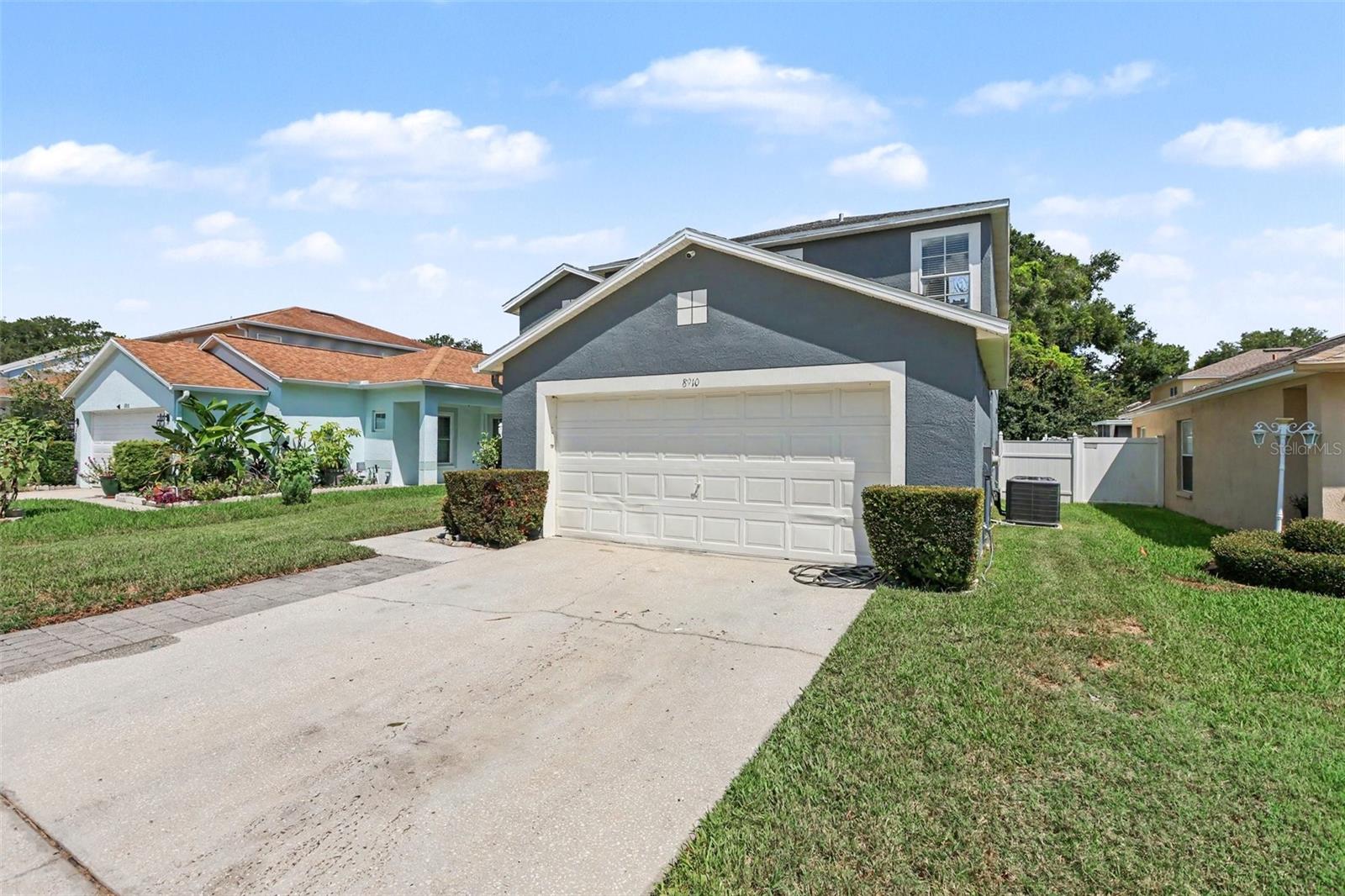 8910 BRIDGEFORD OAKS DR