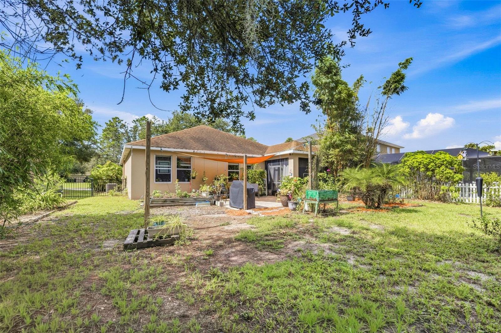 11241 BELLE HAVEN DR