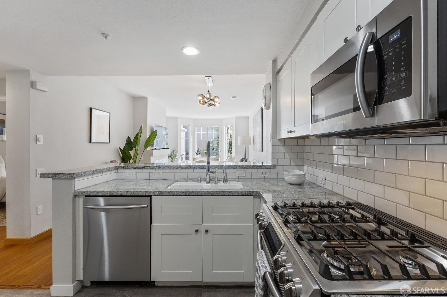 280 Caldecott Lane # 201