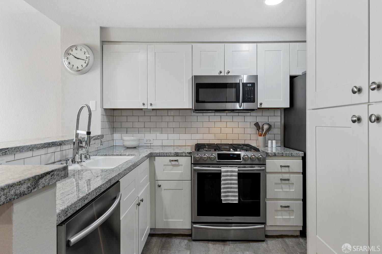 280 Caldecott Lane # 201