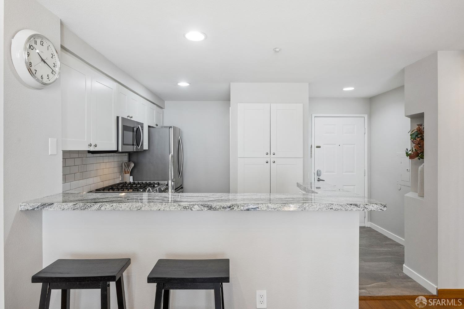 280 Caldecott Lane # 201