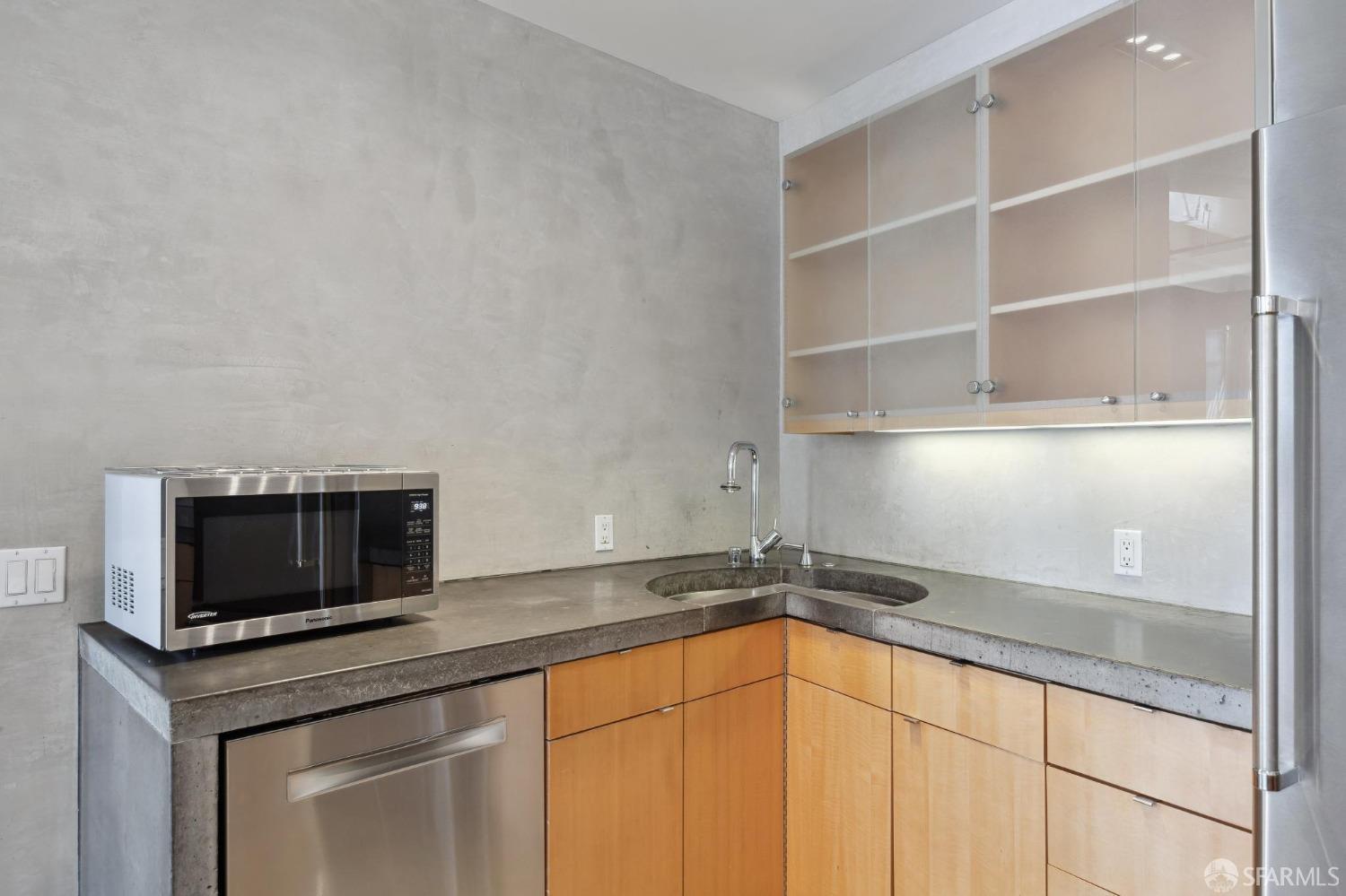 10 Mint Plaza # 3