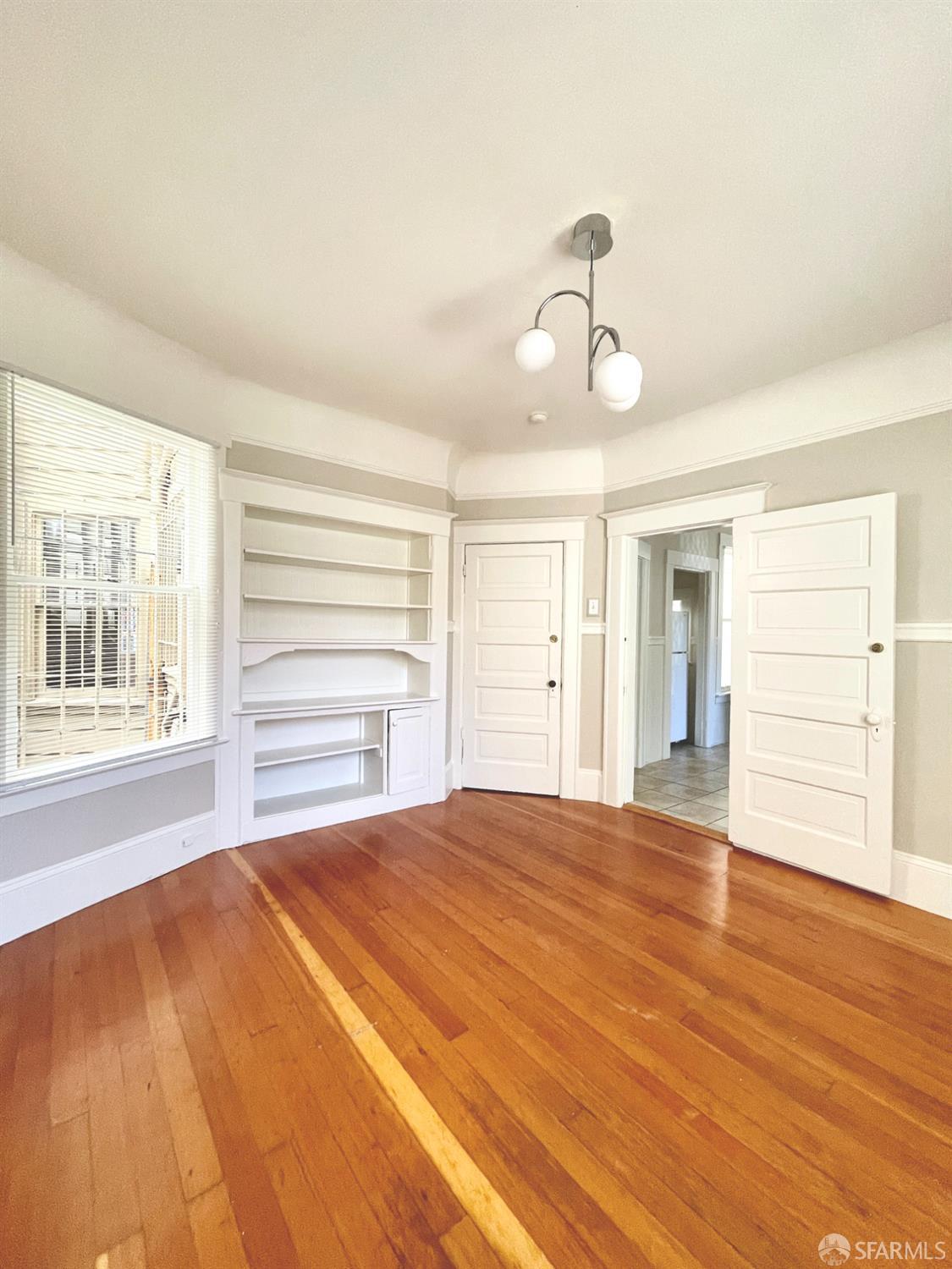 64 Woodward Street