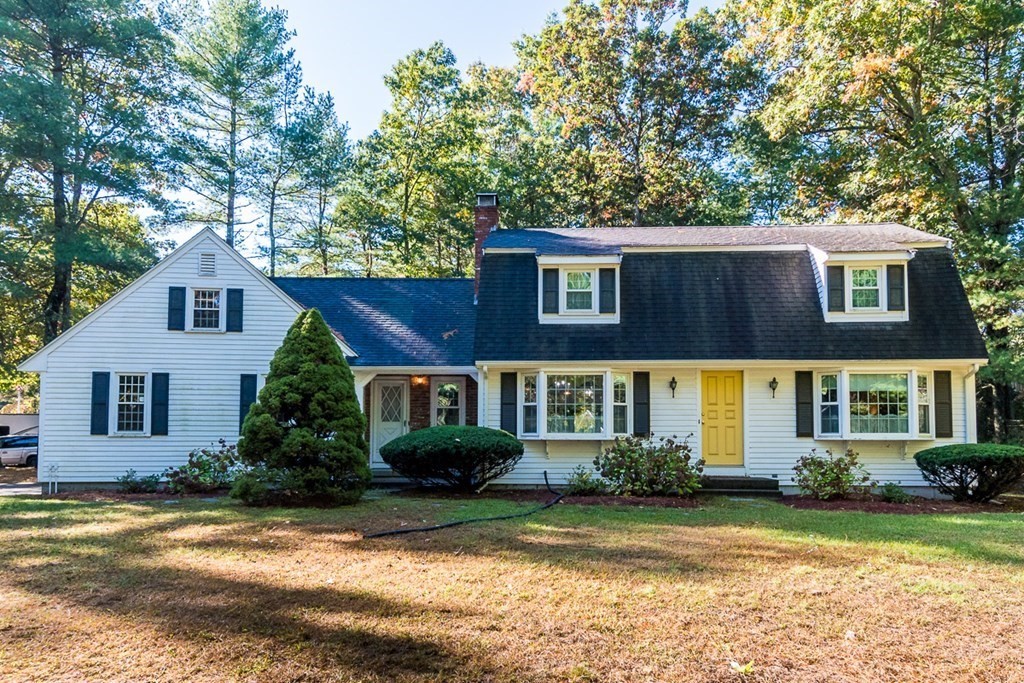 36 Lantern Ln