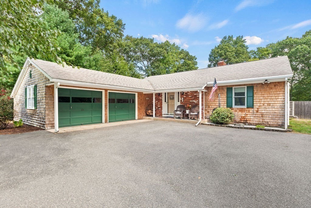 31 Valerie Dr