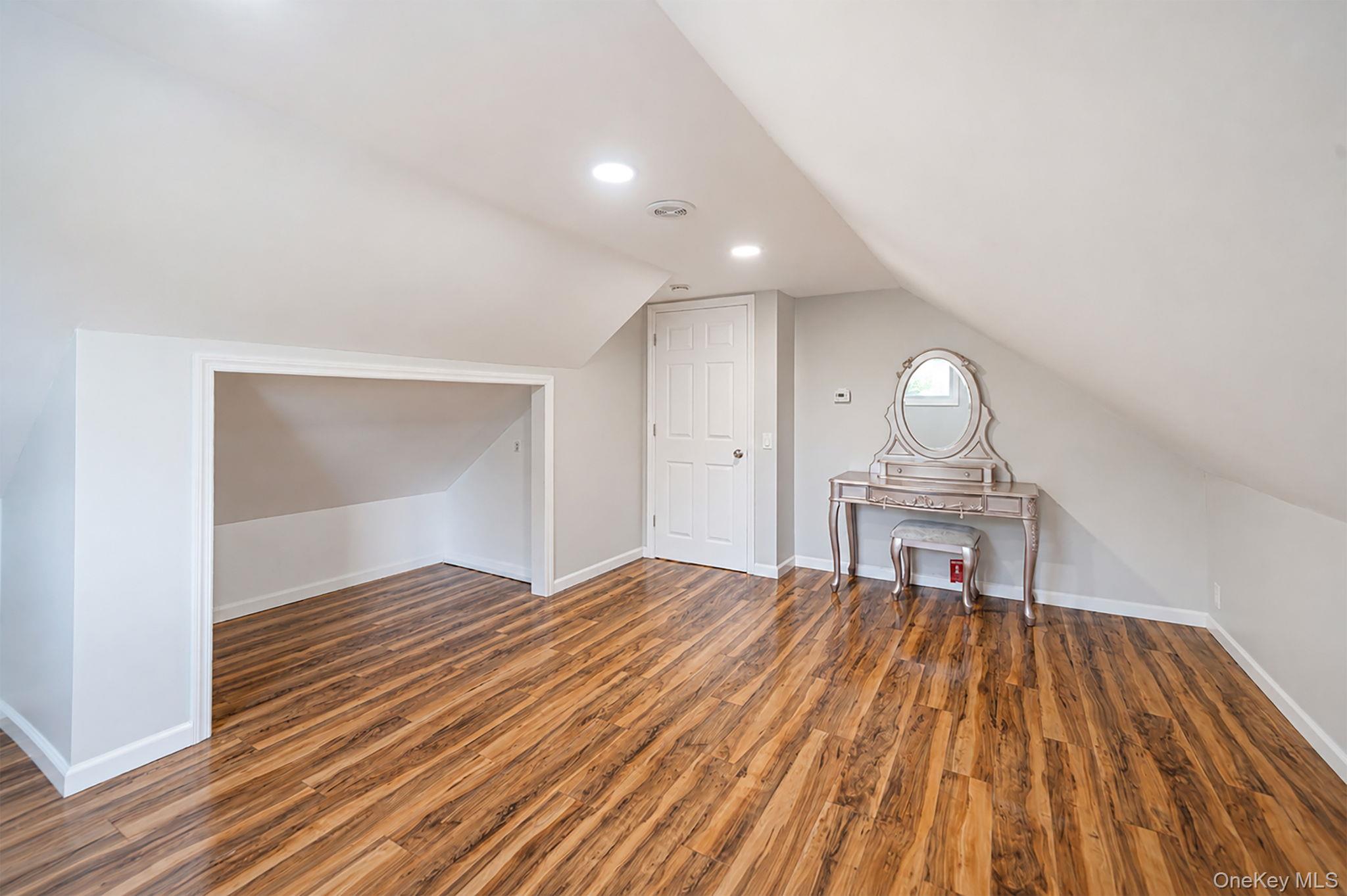 16 Valentine Road