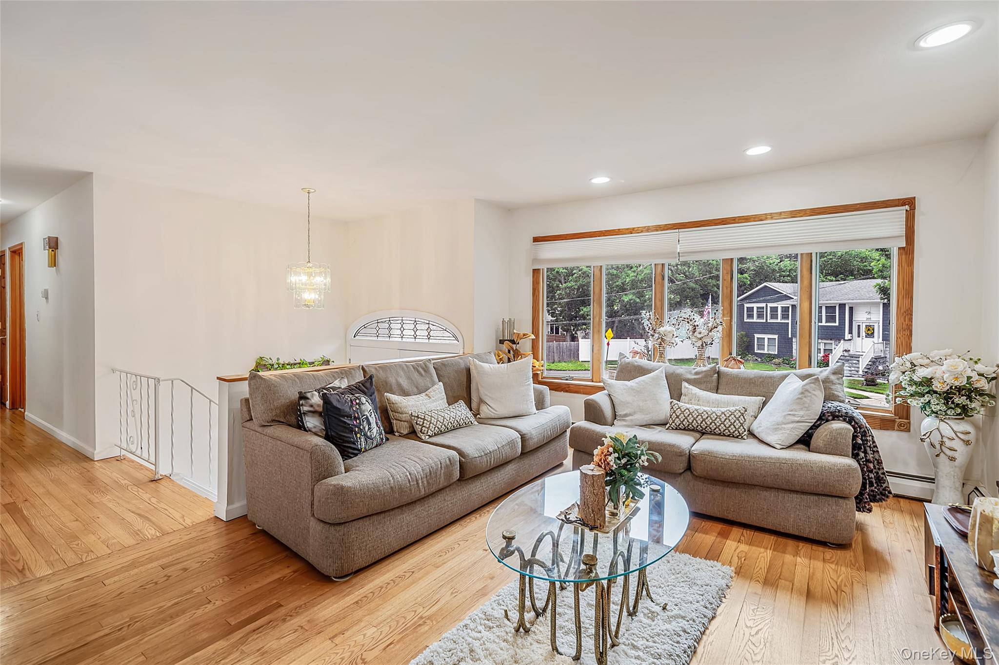 395 N Putnam Avenue