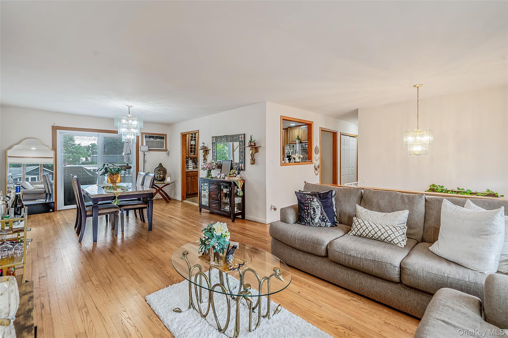 395 N Putnam Avenue