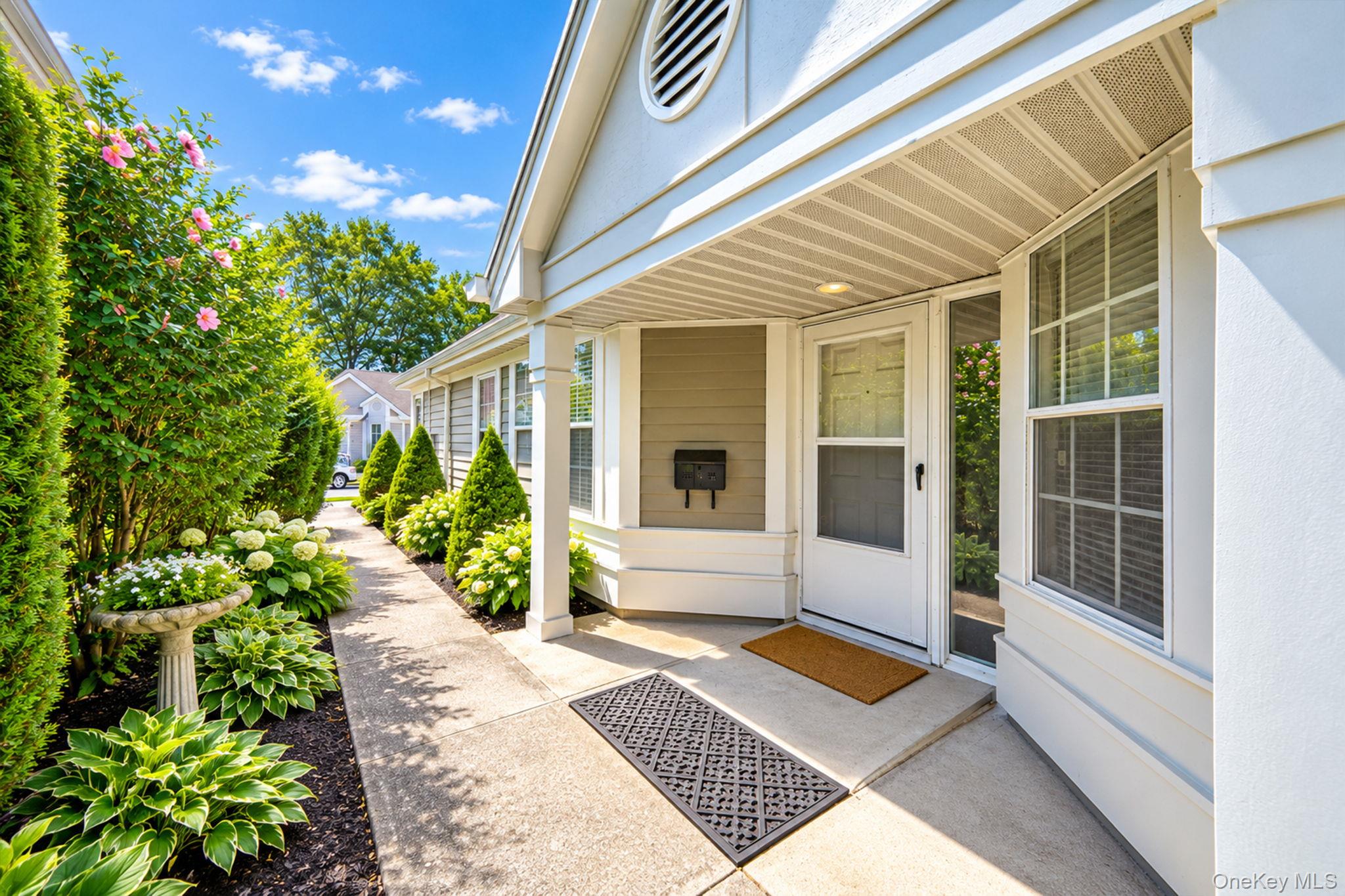 20 Wainscott Court