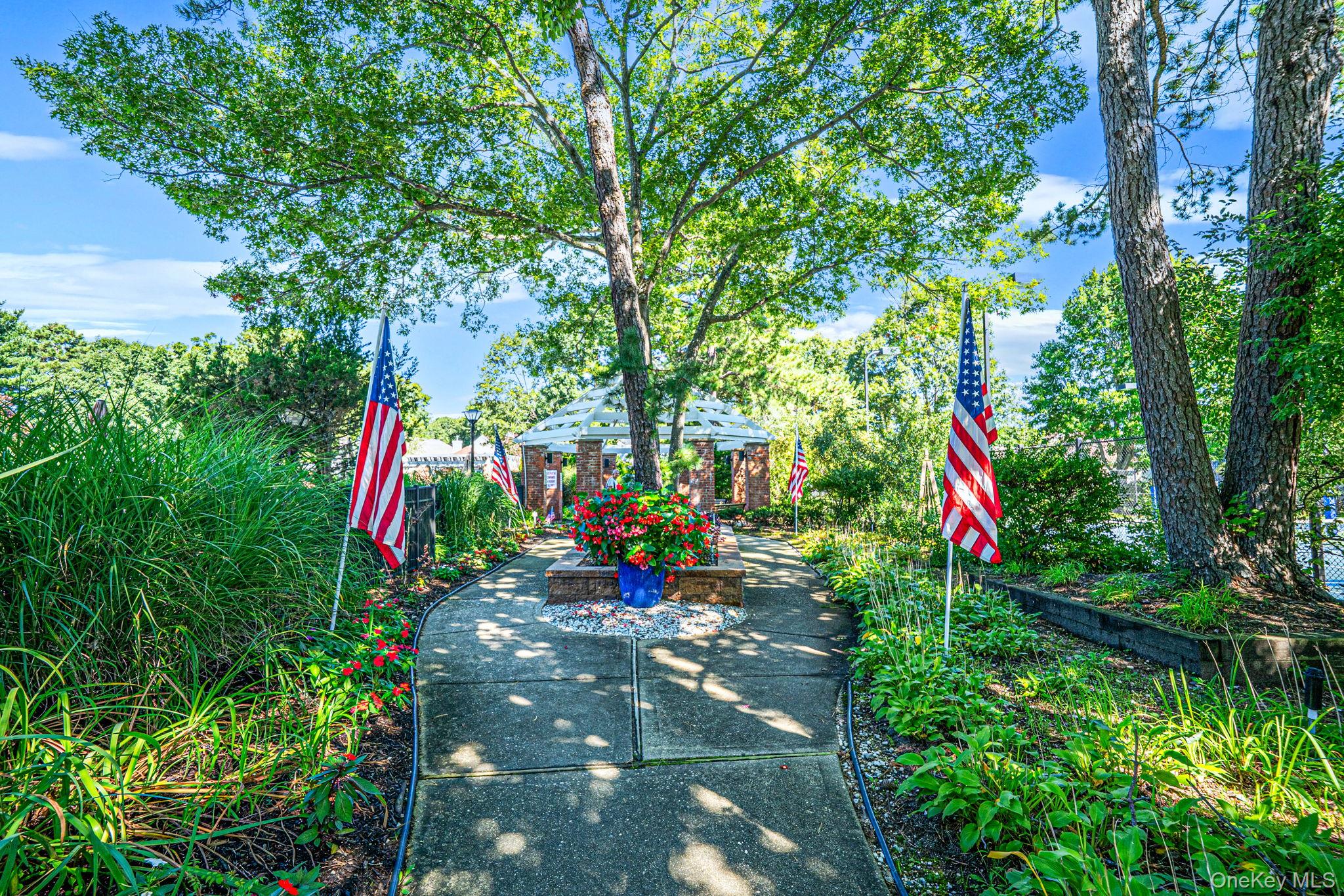 20 Wainscott Court