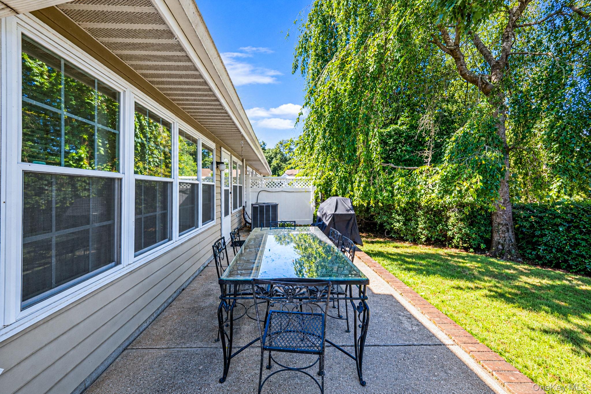 20 Wainscott Court