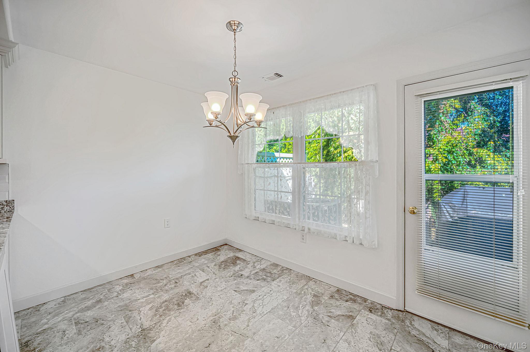 20 Wainscott Court