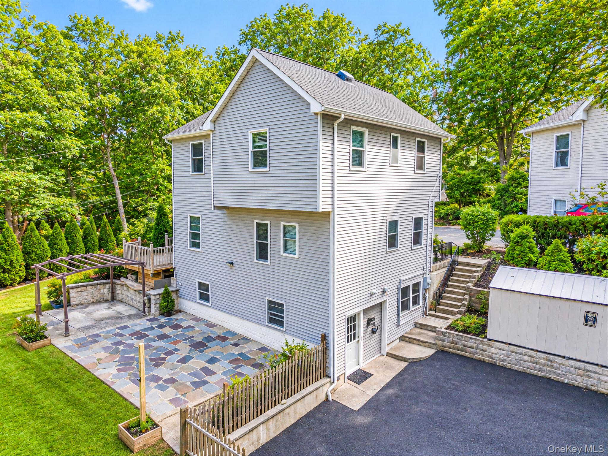 306 Liberty Avenue
