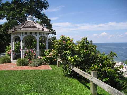 6 Circle Drive