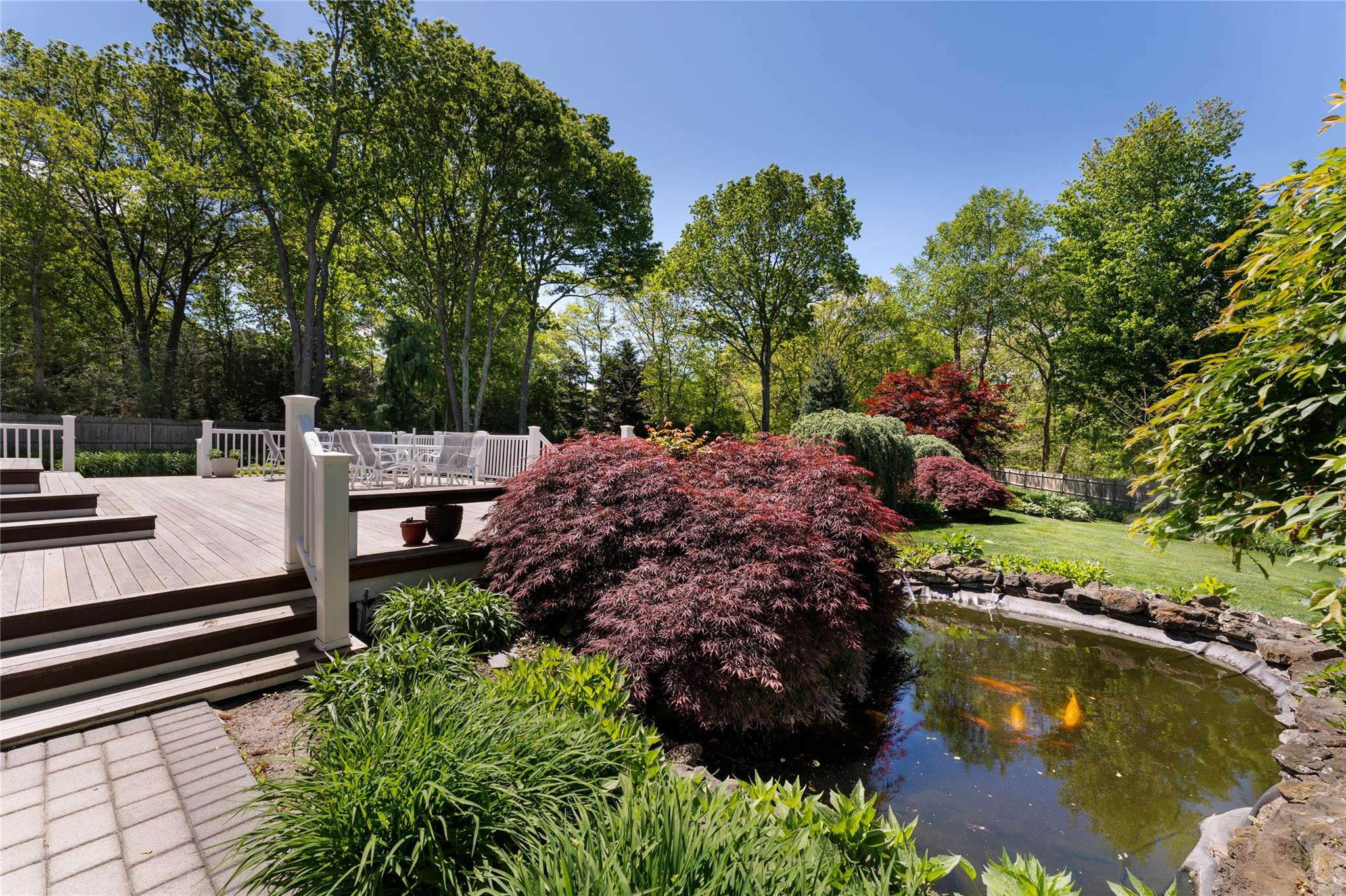 8 Greenwich Court