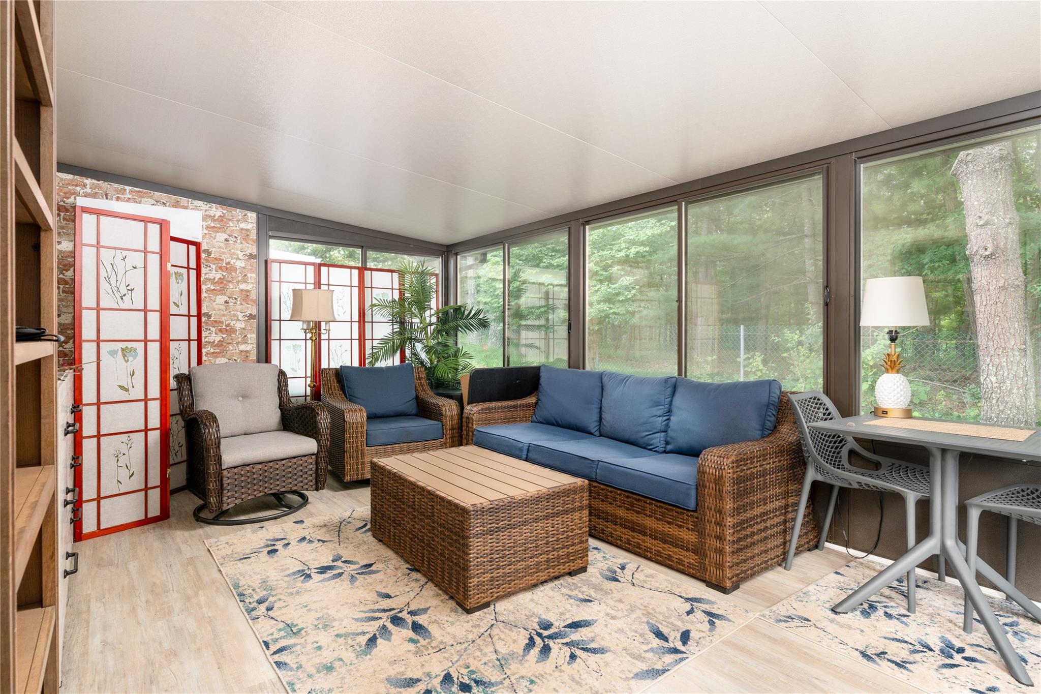 525 Cranston Lane