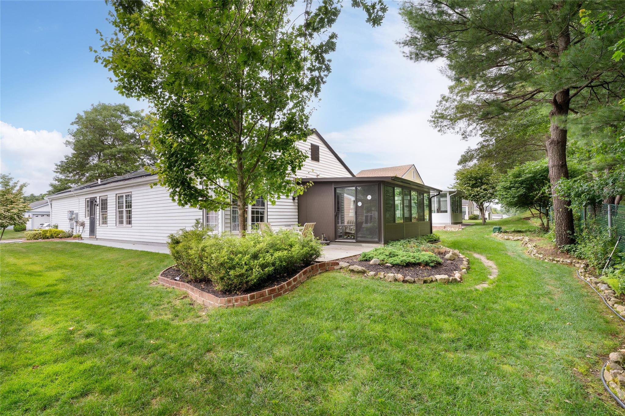 525 Cranston Lane