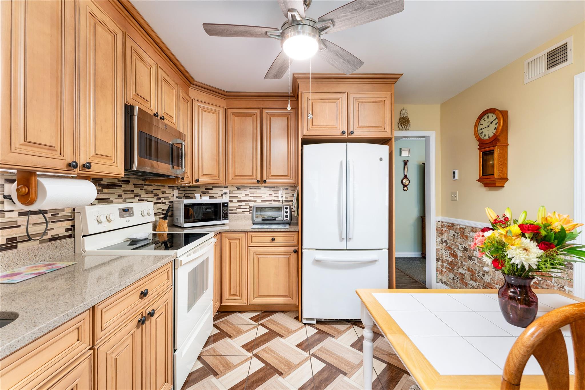 525 Cranston Lane