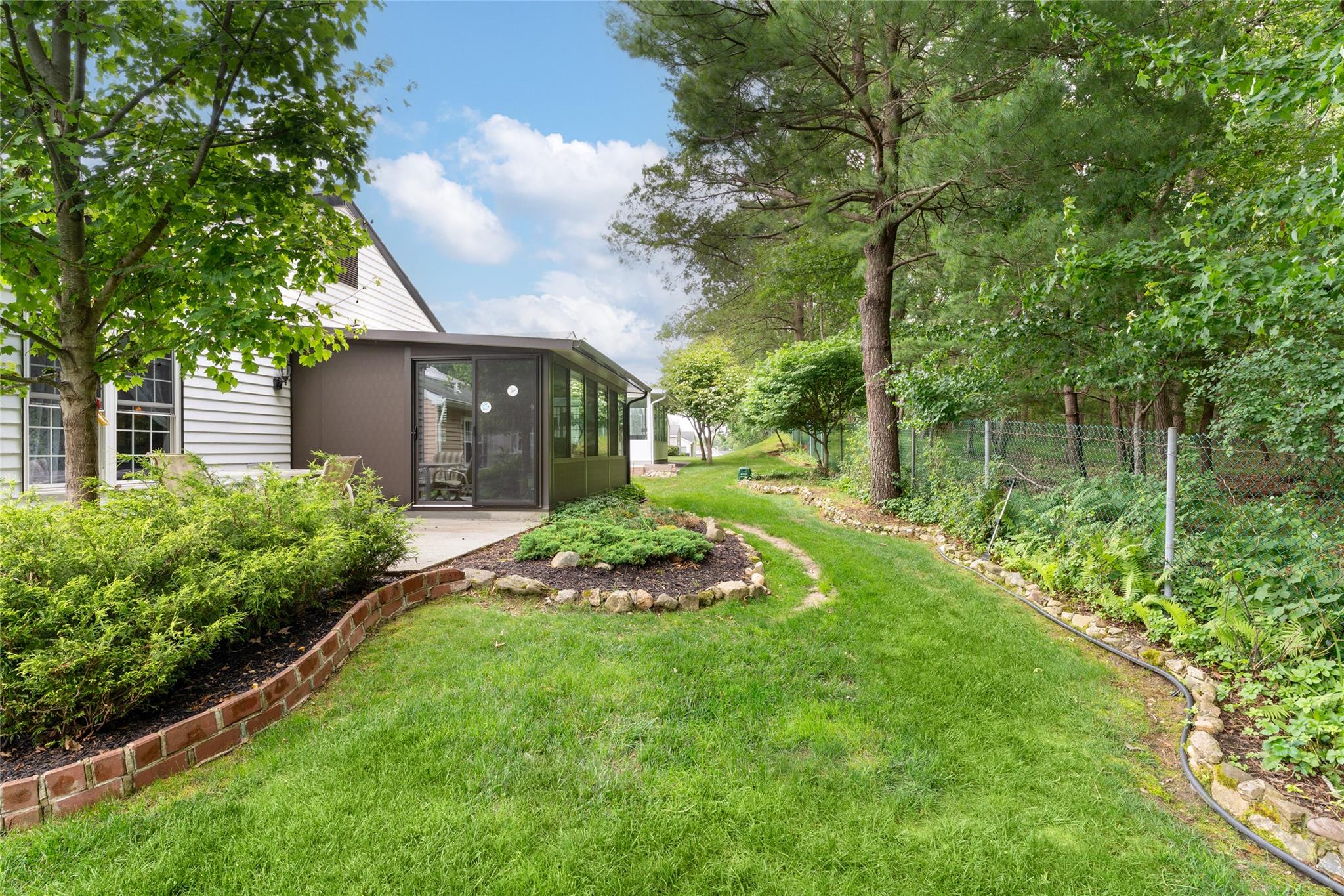 525 Cranston Lane