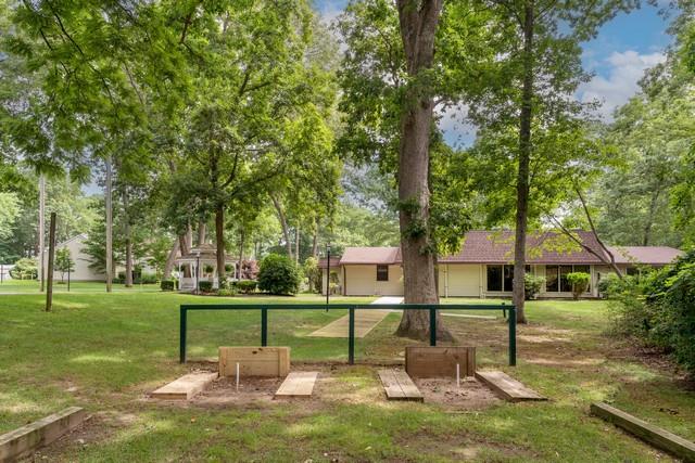 525 Cranston Lane
