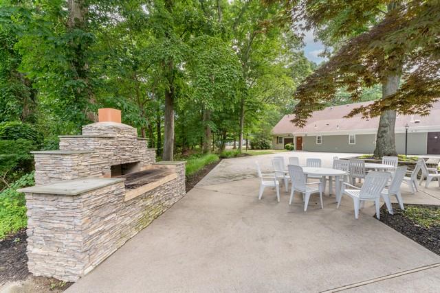 525 Cranston Lane