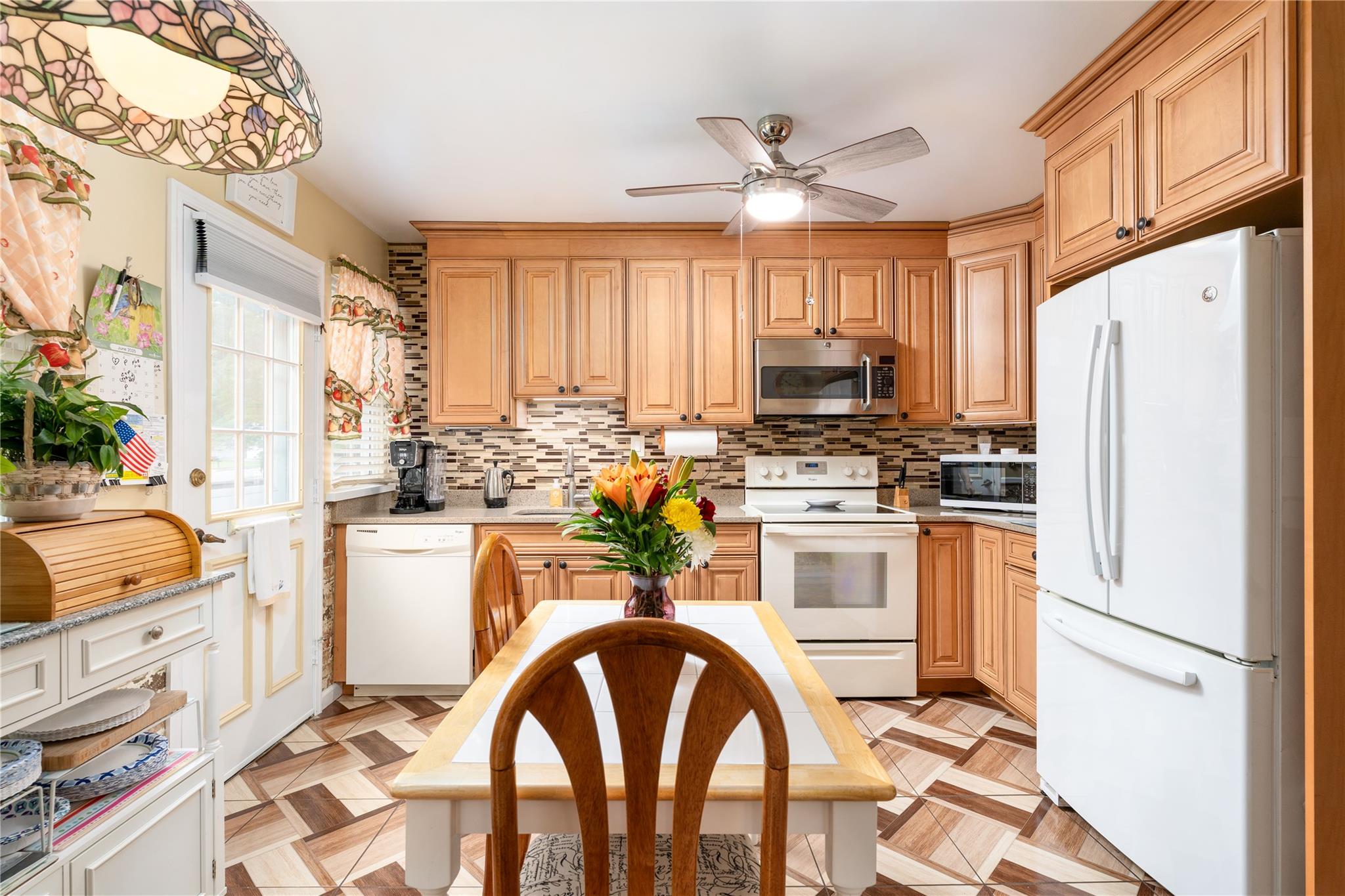 525 Cranston Lane