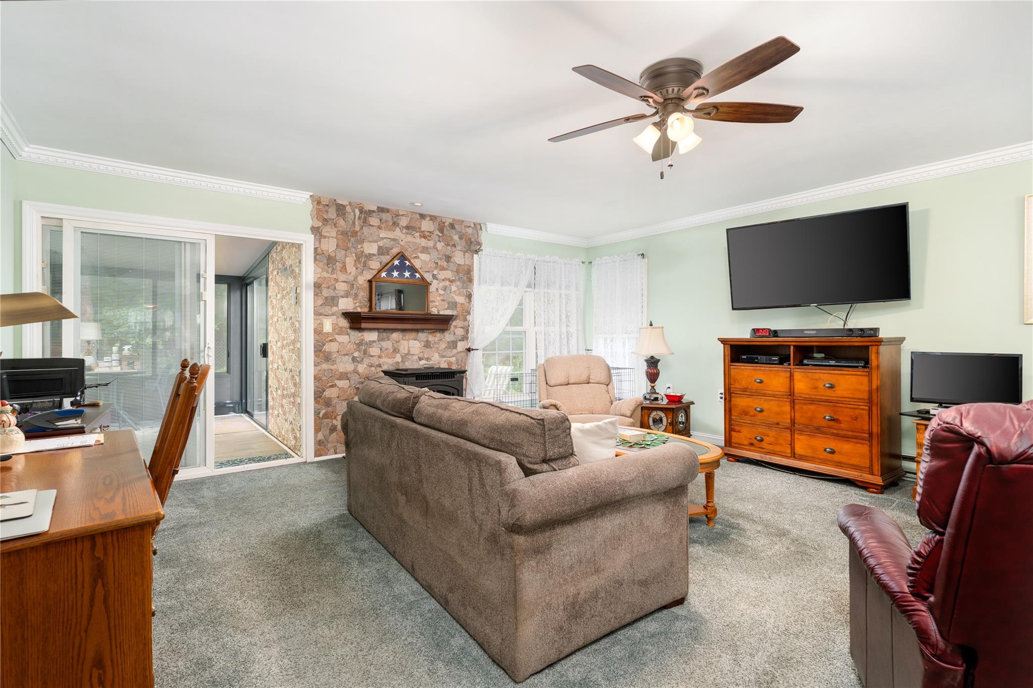 525 Cranston Lane
