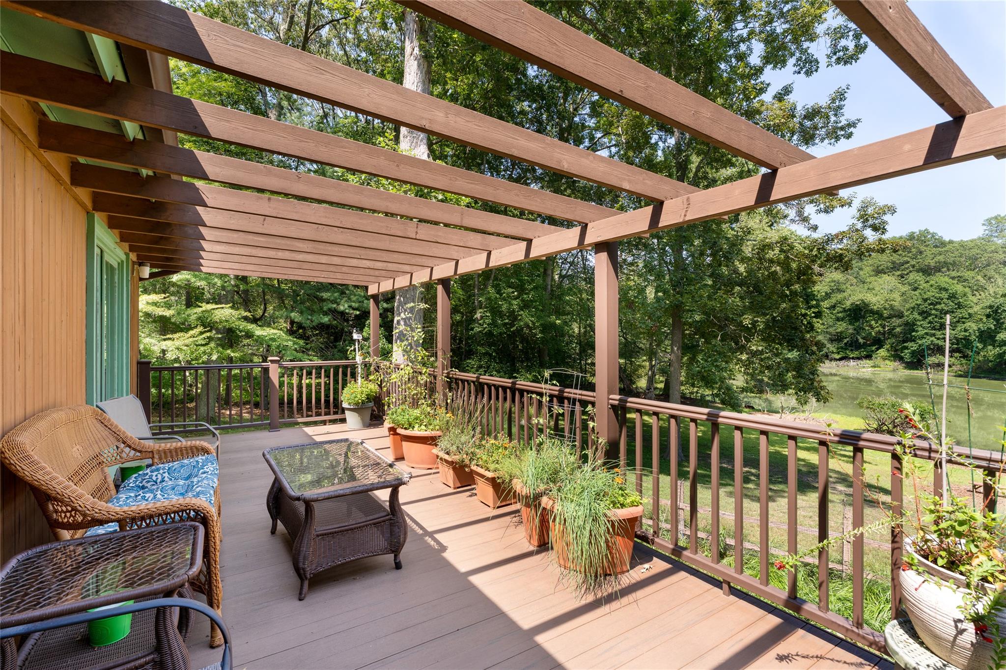 21 W Bartlett Road