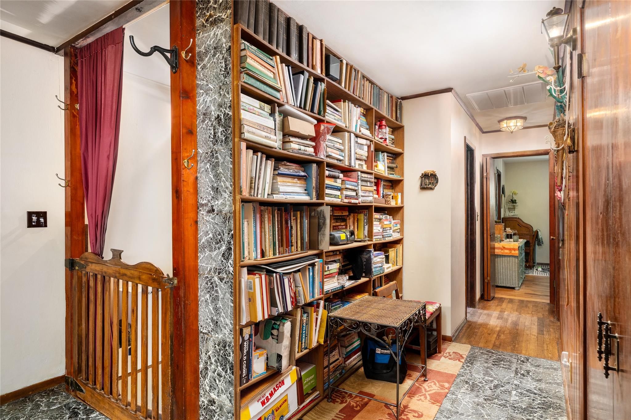 21 W Bartlett Road