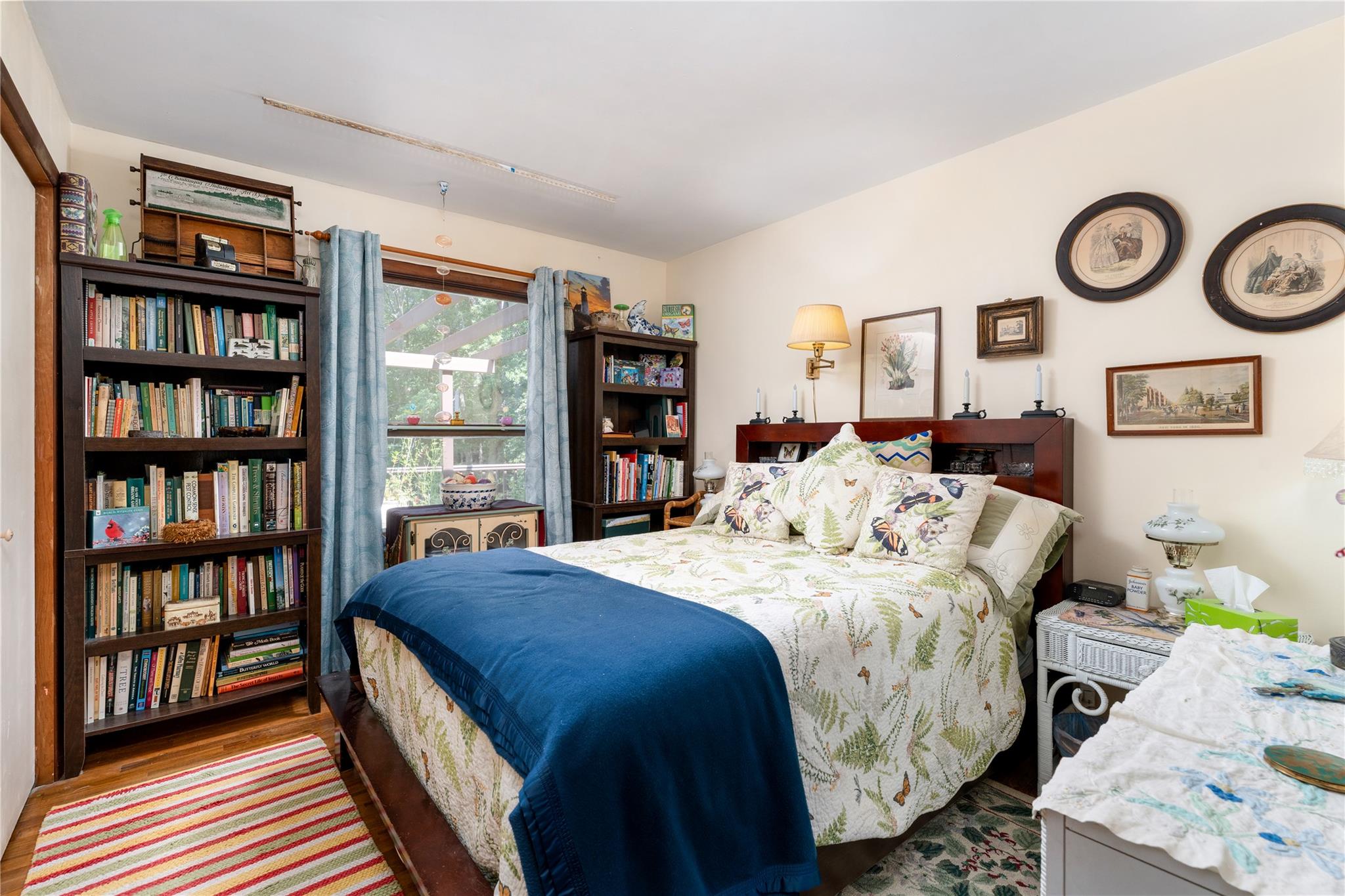21 W Bartlett Road