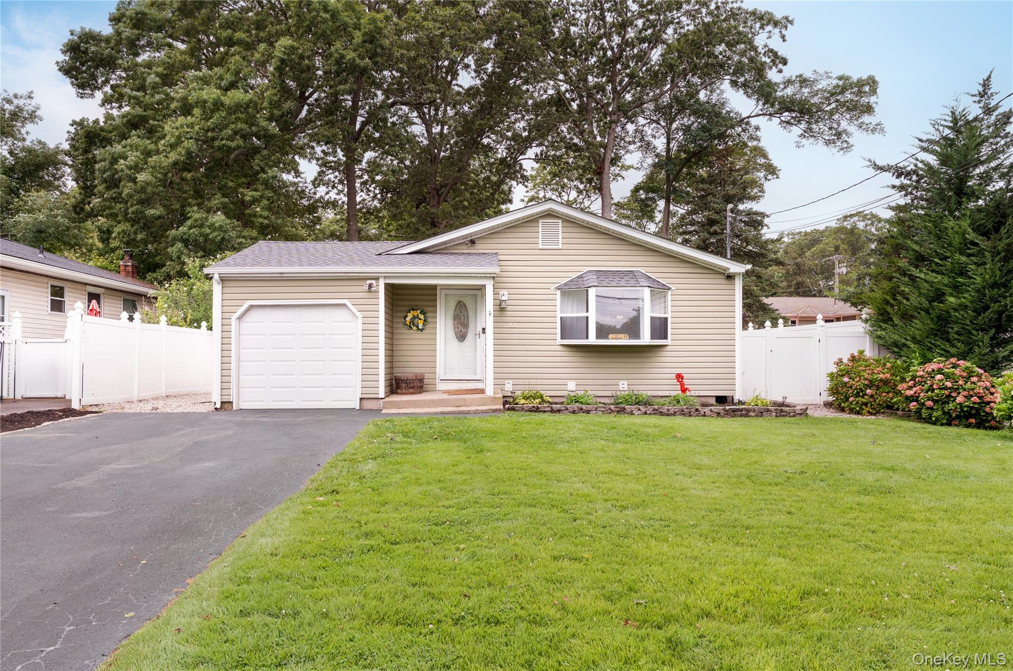 22 Babylon Drive