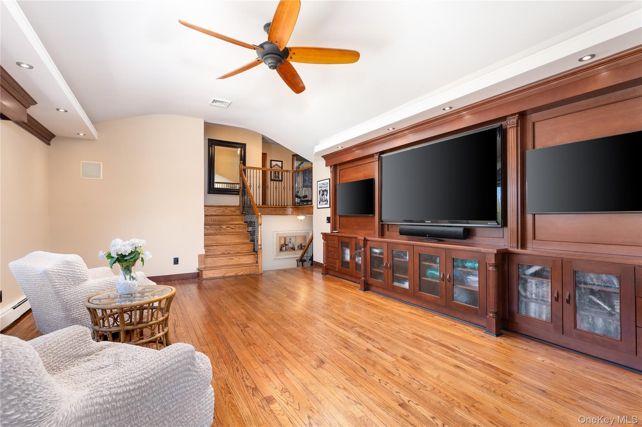 53 Burr Road