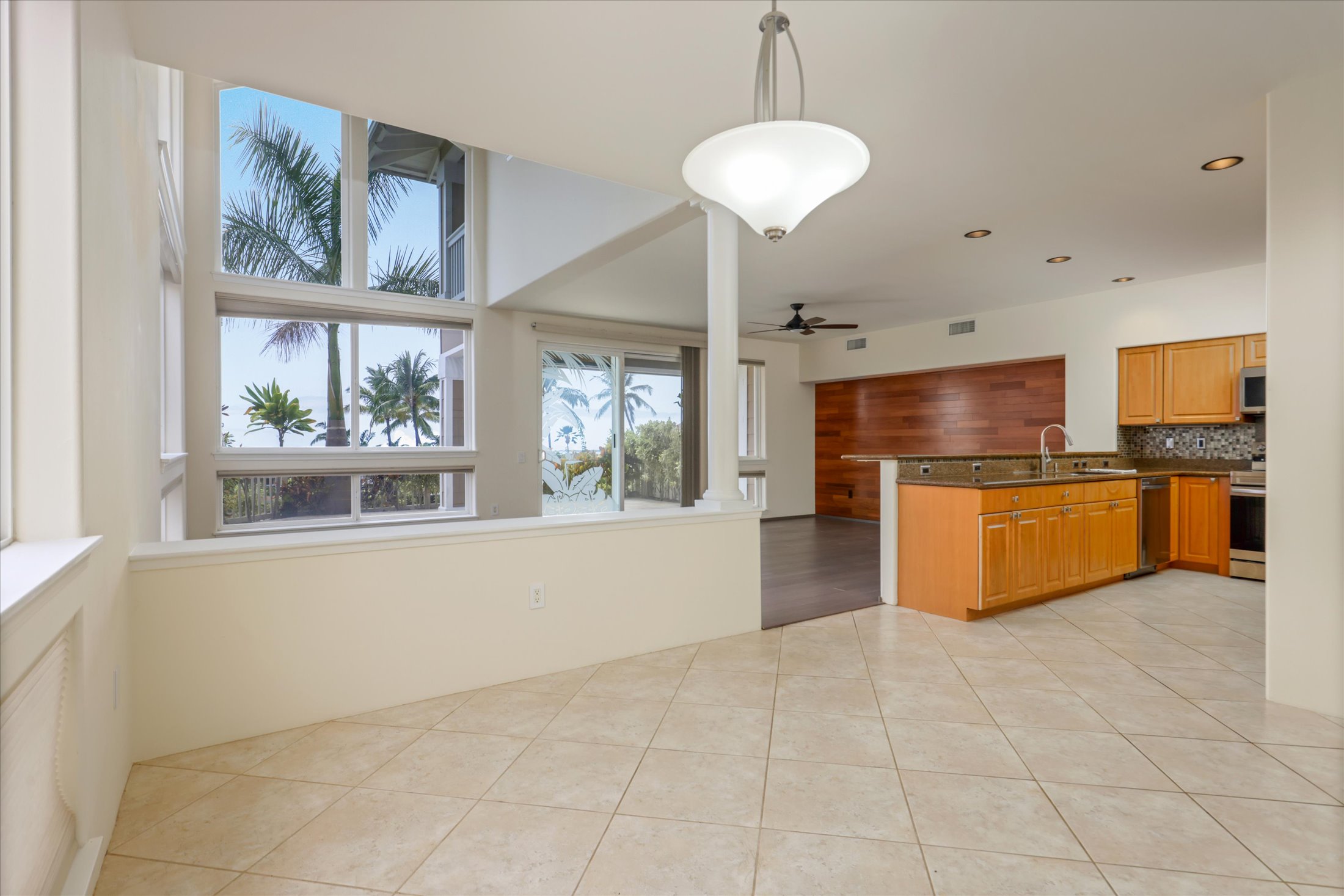 75-6060 KUAKINI HWY E4