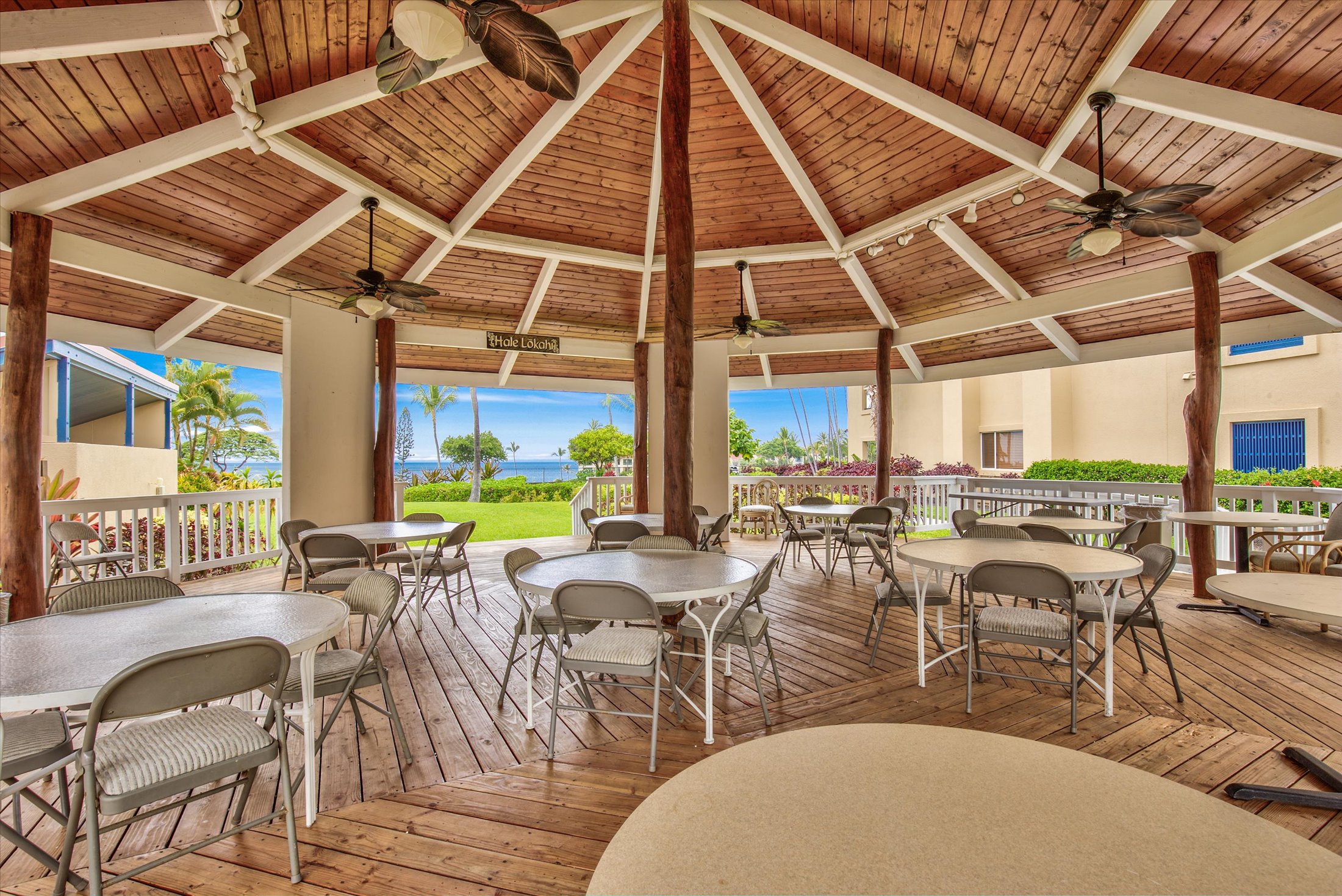 78-6842 ALII DR 1204